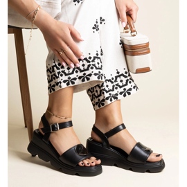 Crne sandale na wedges od Maddison eko kože crno 1