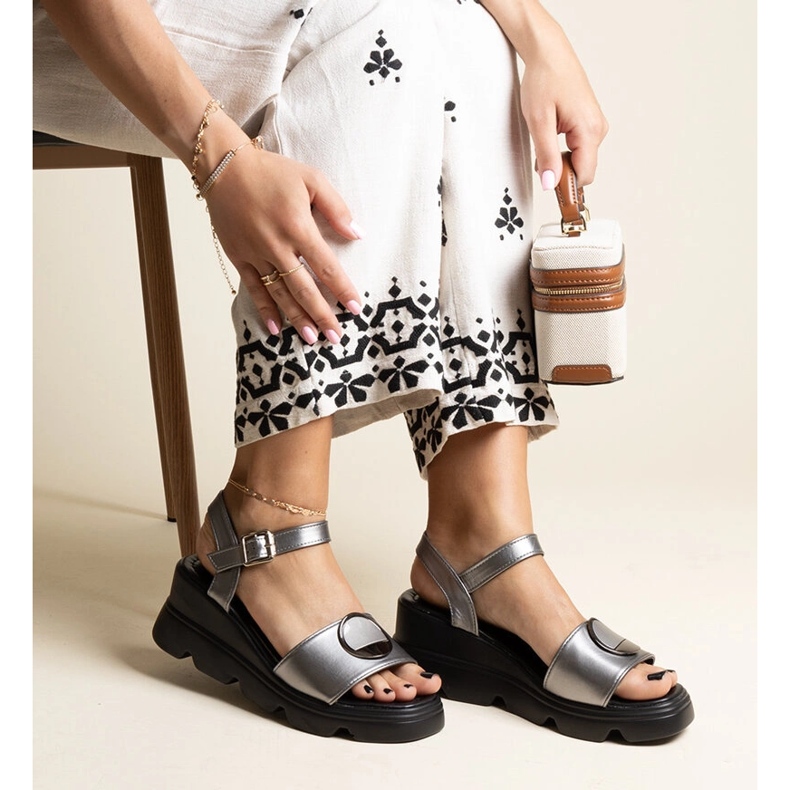 Maddison sandale na wedge od eko kože srebro 1