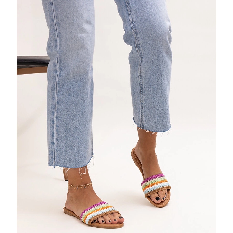 Raznobojno vezene slajdove Marika raznobojna 1