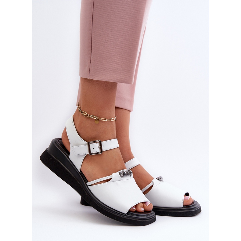 Ženske kožne sandale na wedges Vinceza 66624 Bijele bijela 2