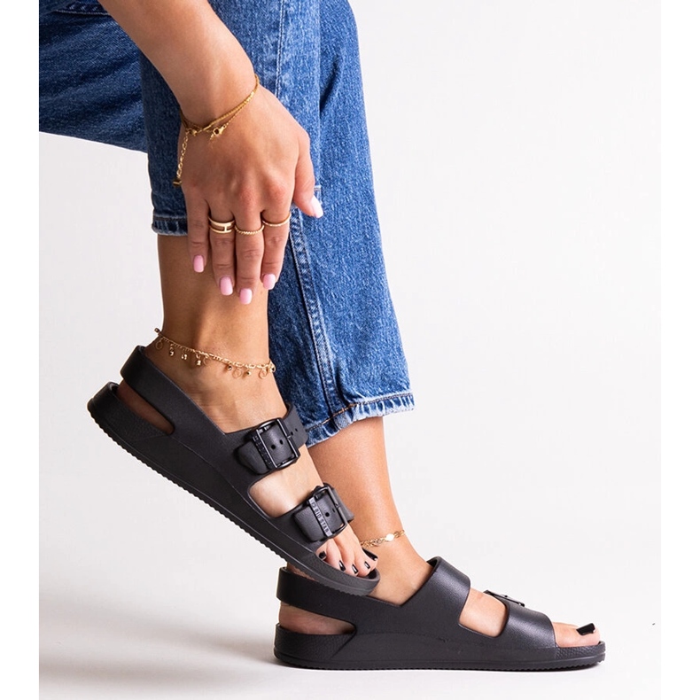 Crne sandale Big Star LL274745 crno 1