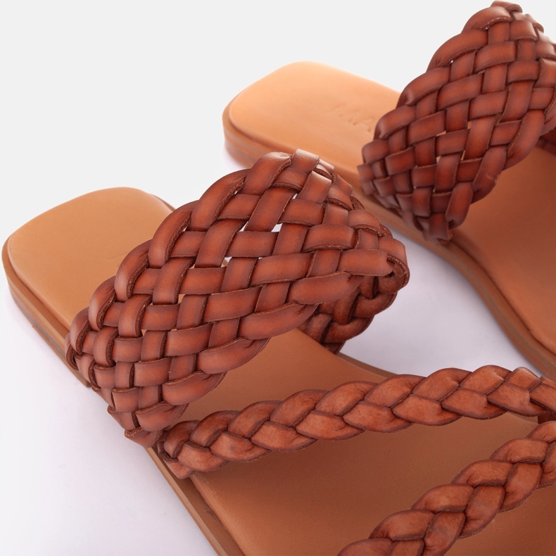 Marco Shoes Romske japanke smeđa 2