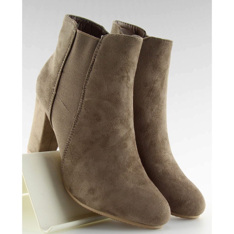 Čizme izolirane na petama bež kaki 1