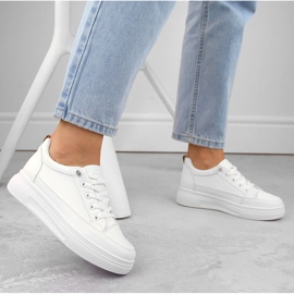 Ženske bijele natikače Vinceza 13613 bijela 2