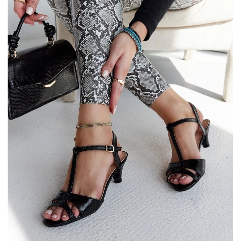 Crne Mislawa sandale na visoku petu crna 1