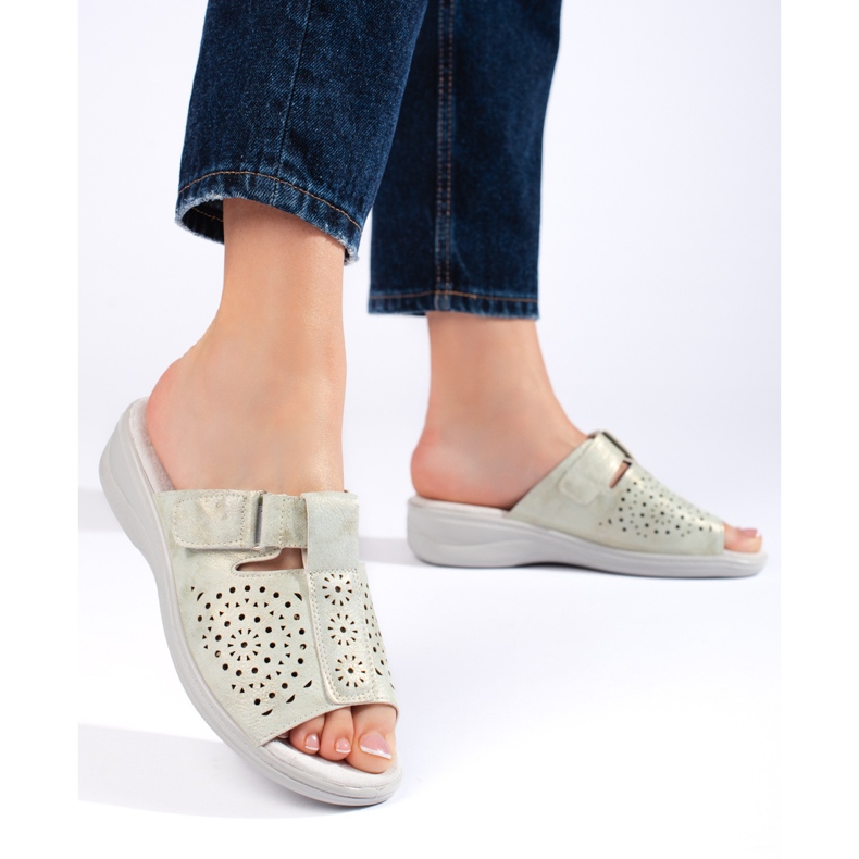 Ženske ažurne japanke s udobnim klinom siva 2