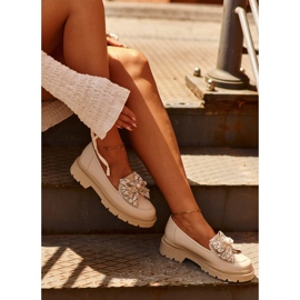 Ženske kožne mokasine s mašnom Laura Messi 2787 svijetlo bež 2