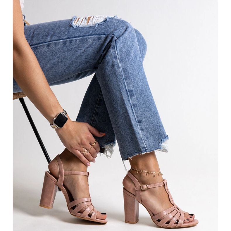 Ružičaste sandale na visoku petu iz Mikaii ružičasta 1