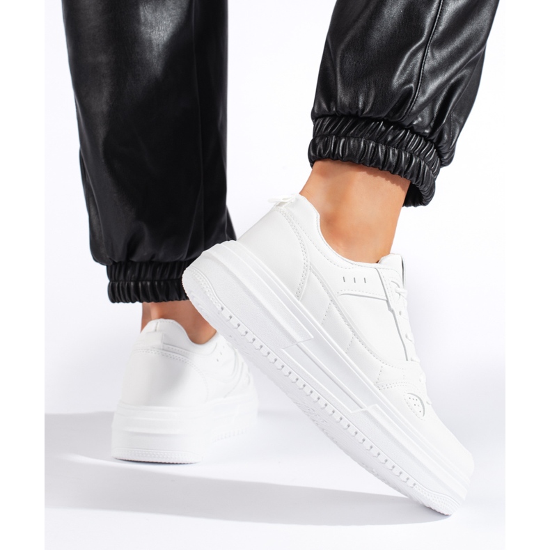 Bijele ženske sportske cipele i tenisice bijela 2