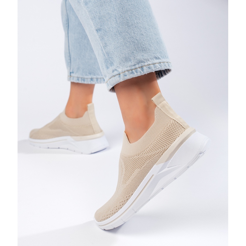 Bež sportske cipele od tekstila 2
