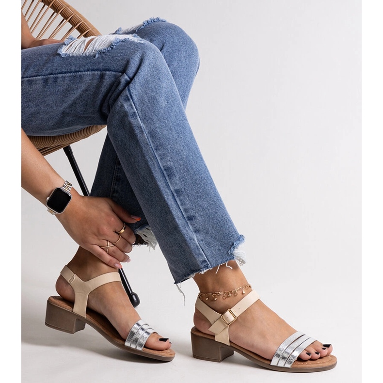 Salsabi srebrne sandale na nisku petu srebro 1