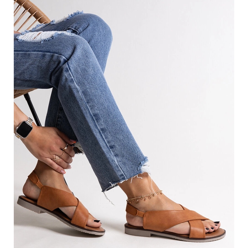 Duenna ravne sandale u boji karamele smeđa 1