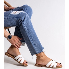 Bijele klasične japanke s Umayma ukrasom bijela 1