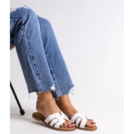 Bijele klasične japanke s Umayma ukrasom bijela 2