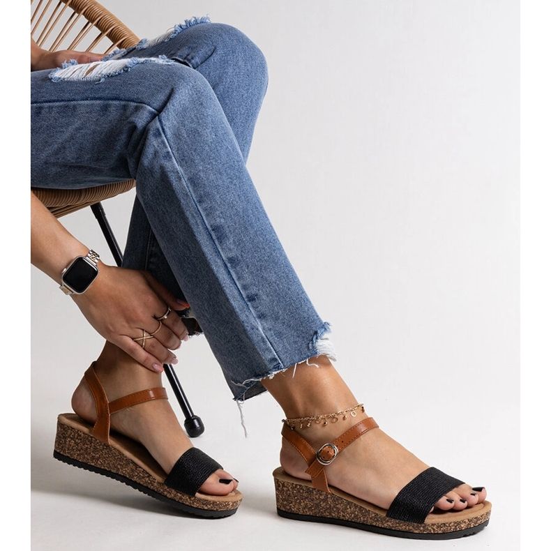 Crne Malada niske sandale s plutenim klinom crno 1