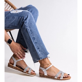 Saila srebrne sandale s niskim klinovima srebro 1