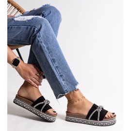 Crne japanke ukrašene kamilijanskim cirkonima crna 1