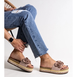 Bež japanke ukrašene Mehret cvijećem 1