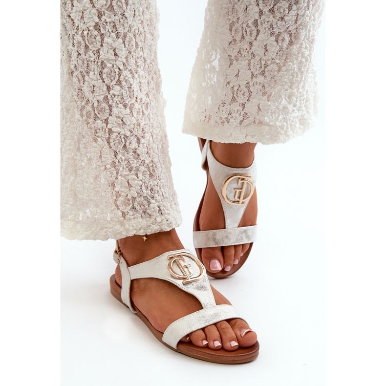 Ženske ravne sandale sa zlatnim ukrasom S.Barski KV27-051 Bijela i srebrna 1