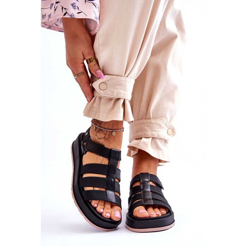 Ženske veganske sandale na čičak ZAXY JJ285017 crna 1
