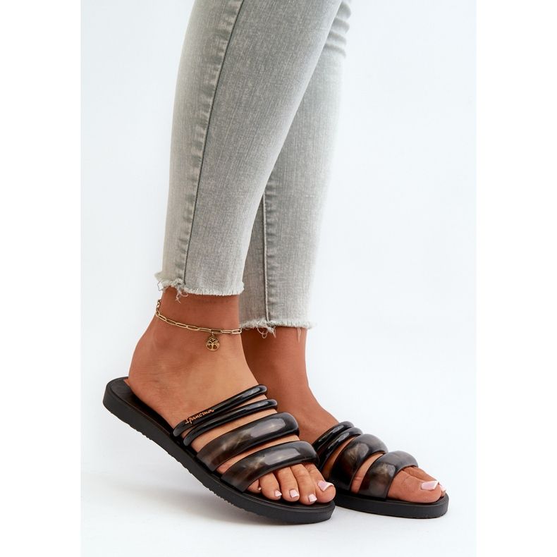 Ženske ravne gumene japanke 26727 Ipanema Puffer Tiras Fem crne crna 1