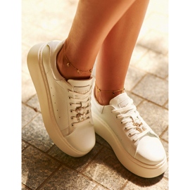 Ženske kožne tenisice na platformu s medvjedićem, bijele Vinceza 66641 bijela 1