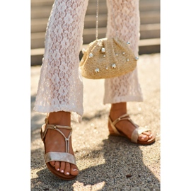 Ženske ravne sandale s remenom S.Barski KV27-010 Zlato zlatni 1