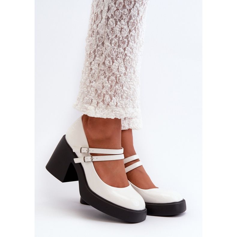 Halmine bijele lakirane salonke s debelim potpeticama bijela 1