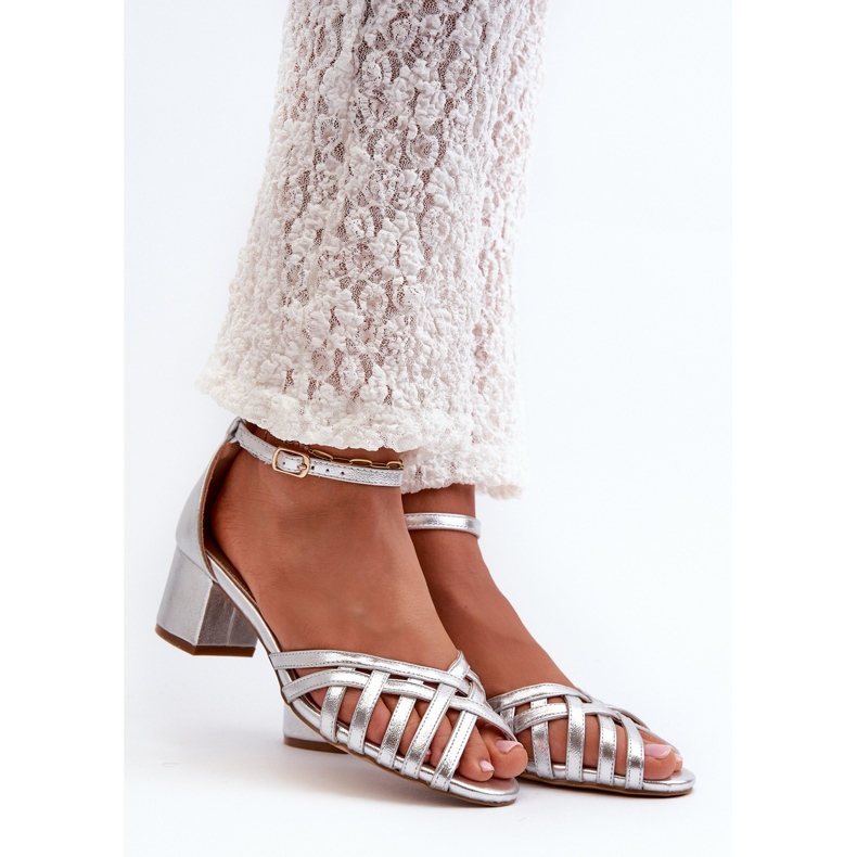 Ženske sandale od eko kože s niskom petom srebrne Monsha srebro 1