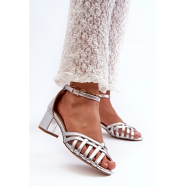 Ženske sandale od eko kože s niskom petom srebrne Monsha srebro 2