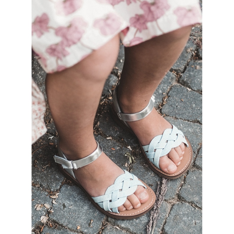 Plave dječje sandale s čičak kopčanjem i isprepletenim remenčićima plava 5