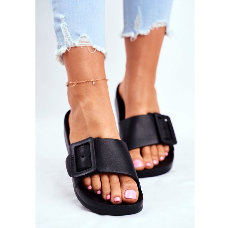 Ženske papuče Big Star s kopčom crne FF274A389 crna 2