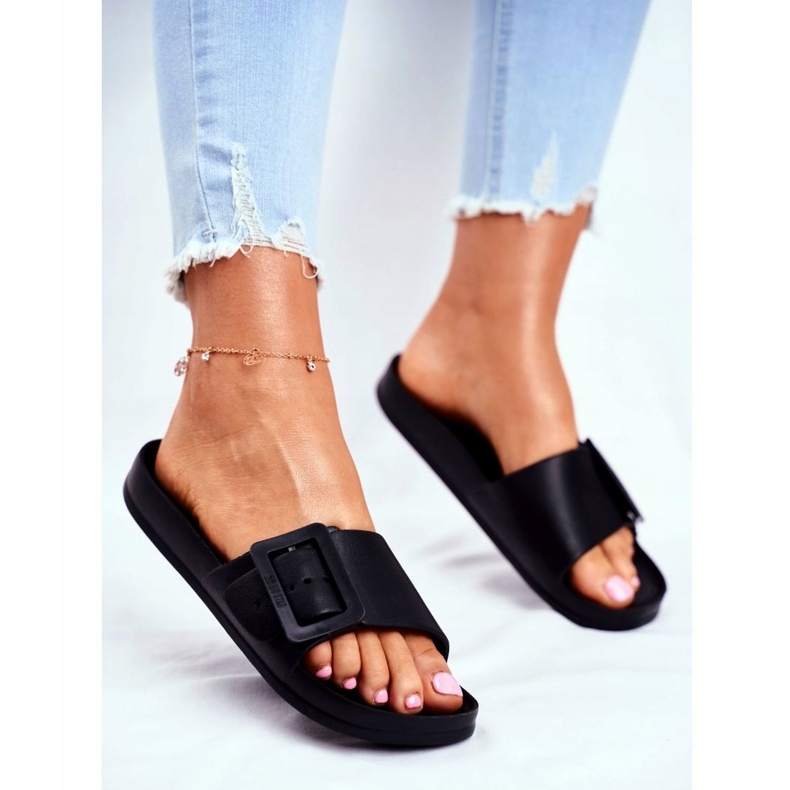 Ženske papuče Big Star s kopčom crne FF274A389 crna 3