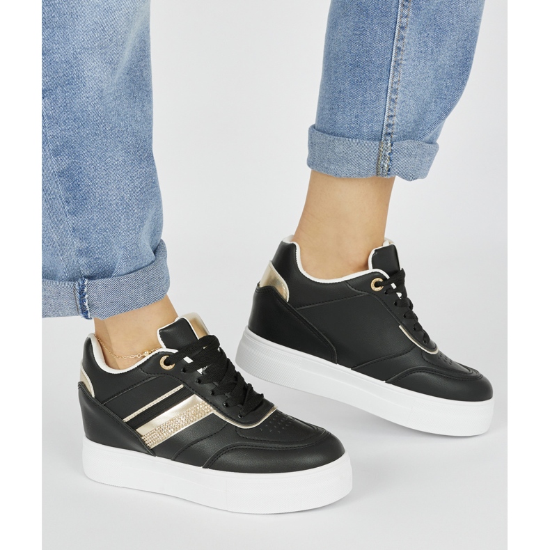 Crne tenisice sa skrivenom klinom crno 1