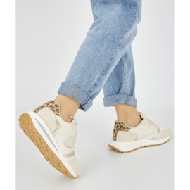 Ženske sportske cipele bež boje 1