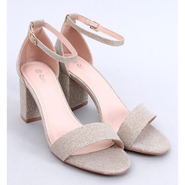 Yanas zlatne sandale s visokom petom u preljevima zlatna 1