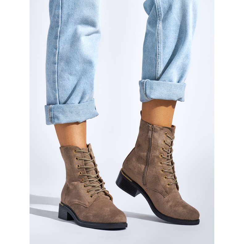 Bež ženske gležnjače na vezanje i nisku petu 1