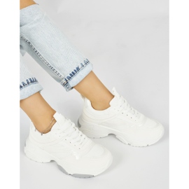 Sportske bijele cipele s debelim potplatom bijela 1