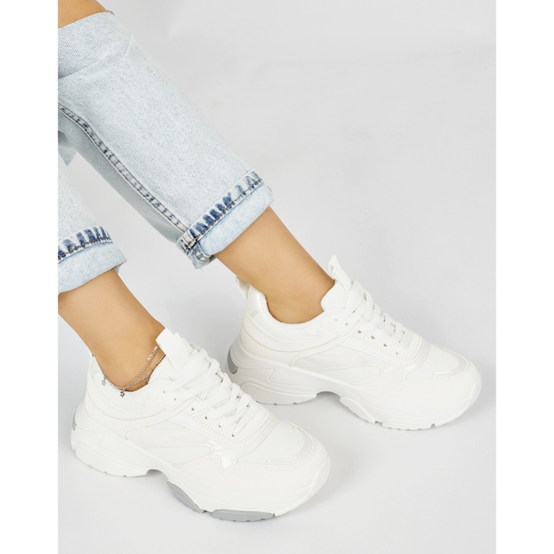 Sportske bijele cipele s debelim potplatom bijela 1