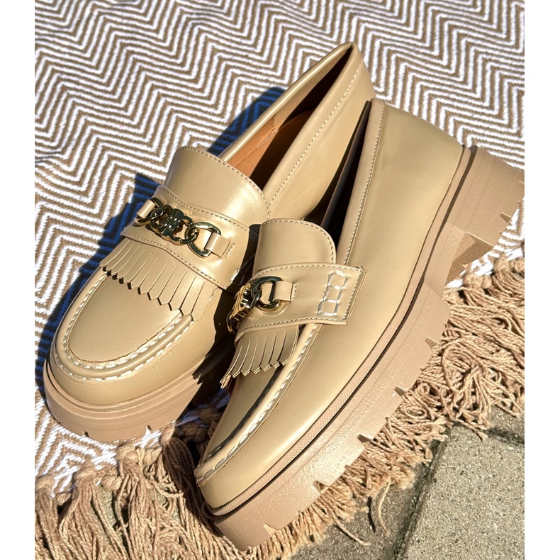 PH2 Ženske mokasine od eko kože sa zlatnim ukrasom, bež Zanita 1