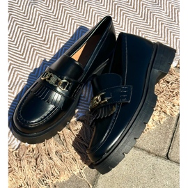 PH2 Ženske mokasine od eko kože sa zlatnim ukrasom, crne Zanita crna 1