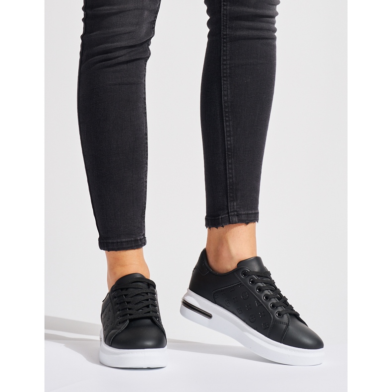 Crne sportske cipele s platformom crno 1