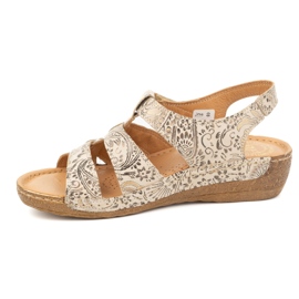 Olivier Ženske sandale na čičak, model 0853, smeđe boje sa cvjetnim motivom smeđa 1