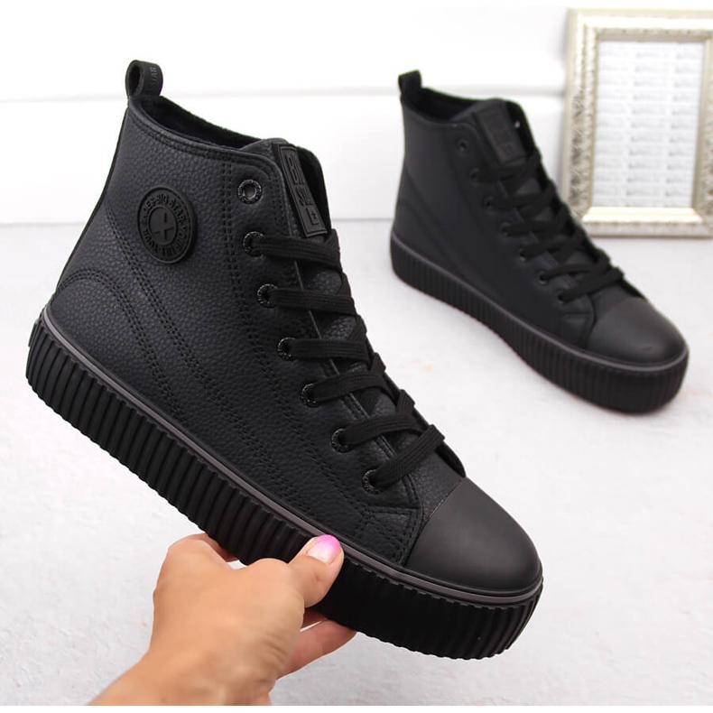 Izolirane crne visoke tenisice Big Star OO274790 crna 1