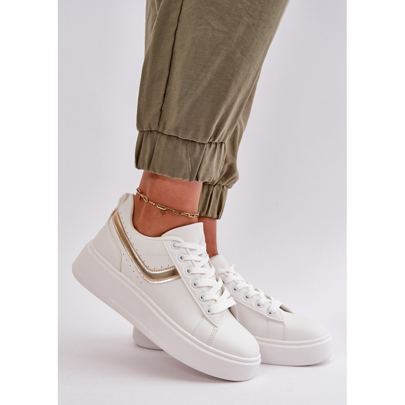 Ženske tenisice s platformom od eko kože, bijele i zlatne boje Brennessa bijela 2