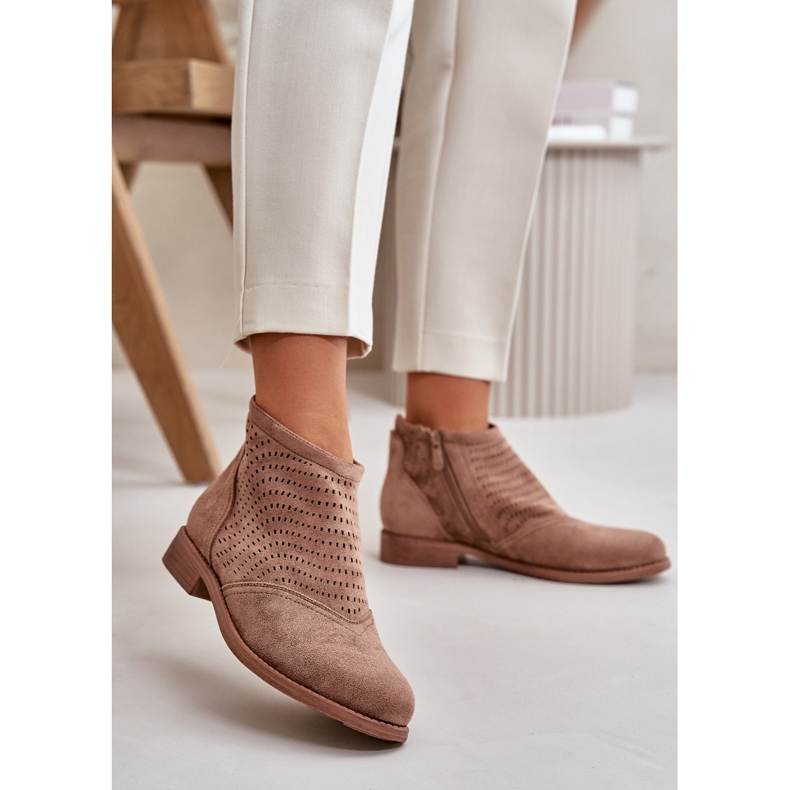 Ženske ažur čizme na ravnu petu smeđe S.Barski HY42-076 smeđa 2