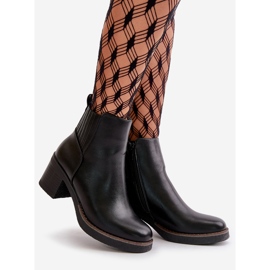 Izolirane ženske čizme na visoku petu od eko kože crne Irittes crna 1