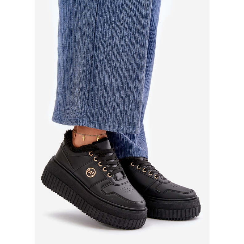 Ženske izolirane sportske tenisice s debelim potplatom, crne Verissha crna 1