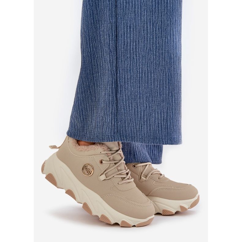 Ženske izolirane sportske cipele na vezanje na platformu, bež, bijele 1