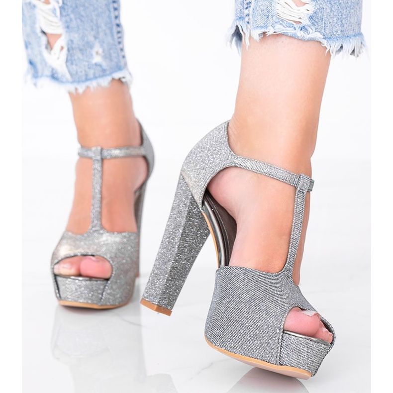 Sjajne sive pumpe na stupu Elissa siva 1